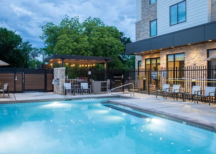 By Marriott Worth Southwest 3*